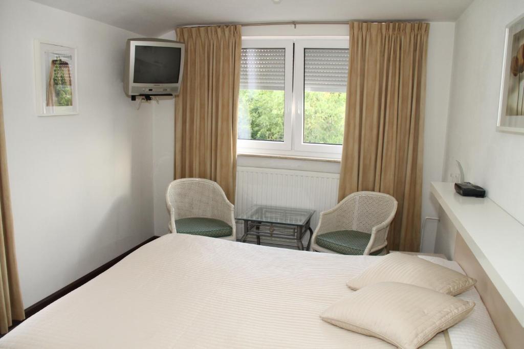 Hotel De Eik Valkenburg aan de Geul Luaran gambar