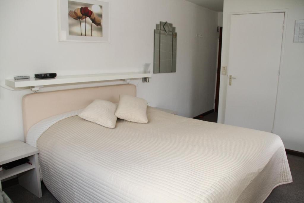 Hotel De Eik Valkenburg aan de Geul Luaran gambar